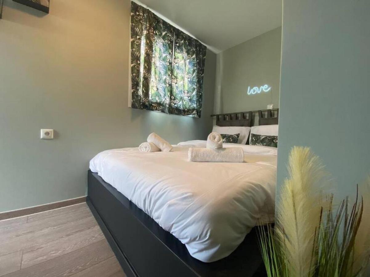 Rooftop Apartment With Garden In Giannina Esterno foto