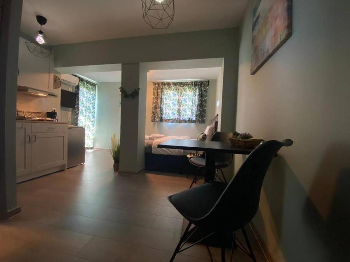 Rooftop Apartment With Garden In Giannina Esterno foto