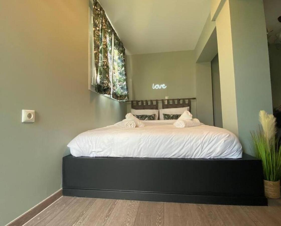 Rooftop Apartment With Garden In Giannina Esterno foto