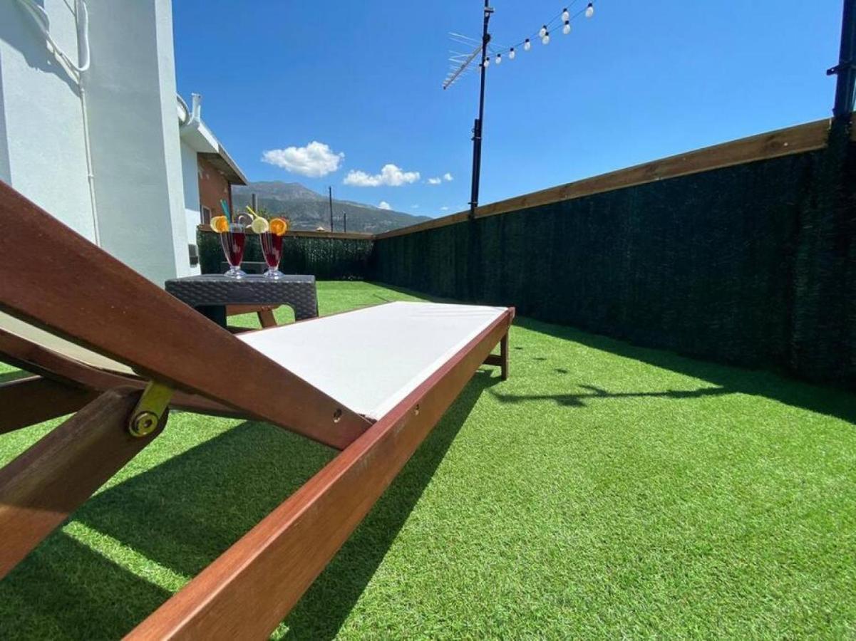 Rooftop Apartment With Garden In Giannina Esterno foto