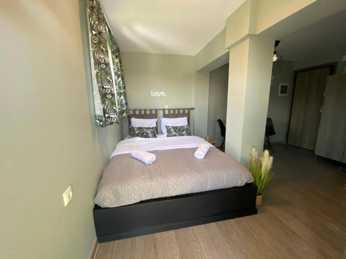 Rooftop Apartment With Garden In Giannina Esterno foto